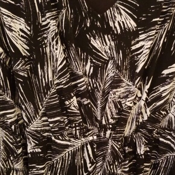 NY Collection Black and white print full length Maxi Dress Dress. - Picture 3 of 7